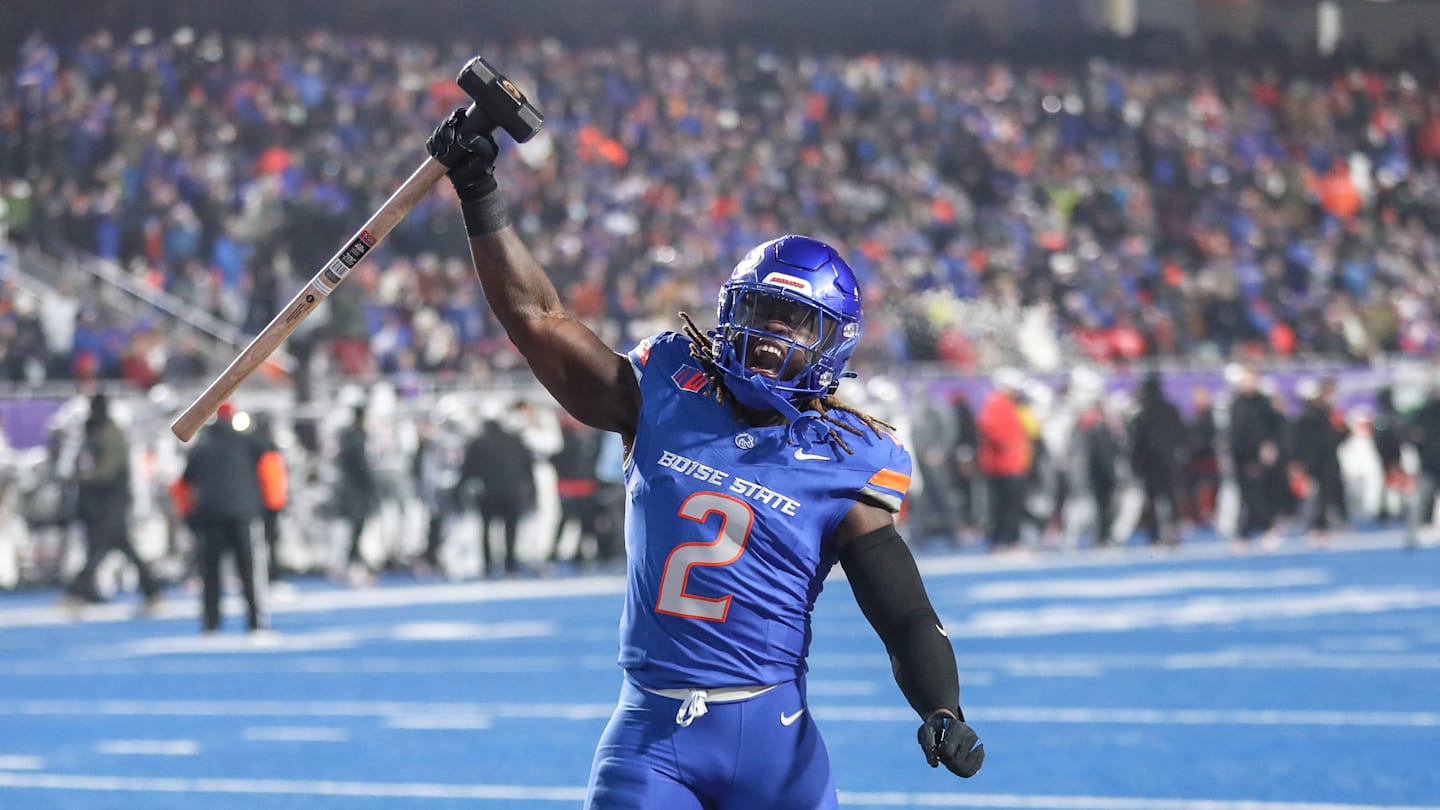 牛仔隊在 2025 年 NFL 模擬選秀三輪比賽中將 Ashton Jeanty 換成密西根州球星