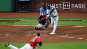 Aledmys Díaz salió como bateador emergente para acabar con la sequía de hits de los Astros 