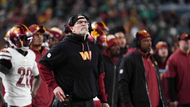 Jan 26, 2025; Philadelphia, PA, USA; Washington Commanders head coach Dan Quinn looks on Philadelphia Eaglesduring the second half in the NFC Championship game at Lincoln Financial Field. Mandatory Credit: Eric Hartline-Imagn Images