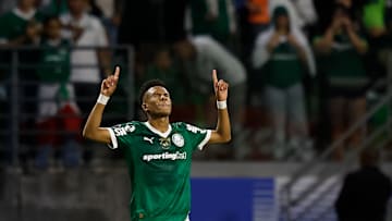Estêvão faz último jogo pelo Palmeiras no Brasil
