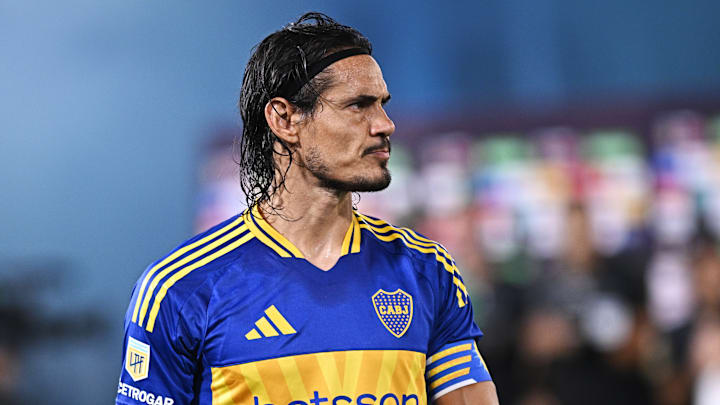 Edinson Cavani sera à la pointe de l'attaque du Boca Juniors face à Benfica. Edinson Cavani sera à la pointe de l'attaque du Boca Juniors face à Benfica.