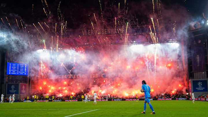 Die Ränge im Parken-Stadion beim letzten Duell gegen den BVB Die Ränge im Parken-Stadion beim letzten Duell gegen den BVB