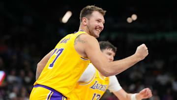 Los Angeles Lakers v Phoenix Suns