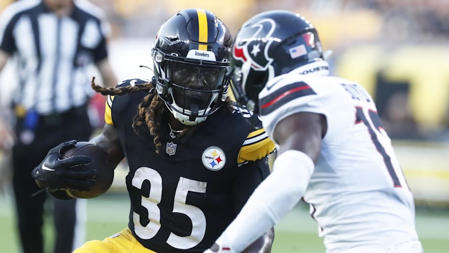 Steelers Sign Speedy RB Off Practice Squad