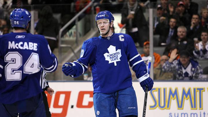 Mar 11, 2008; Toronto, ON, Canada; Toronto Maple Leafs center (13) Mats Sundin is congratulated after scoring in the 3rd period against the Philadelphia Flyers at the Air Canada Centre in Toronto, ON. The Maple Leafs beat the Flyers 4-3 in overtime. Mandatory Credit: Tom Szczerbowski-Imagn Images