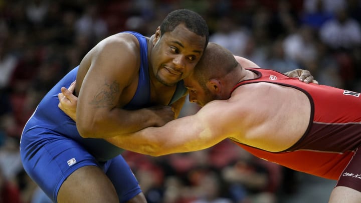 Daniel Cormier, Damion Hahn