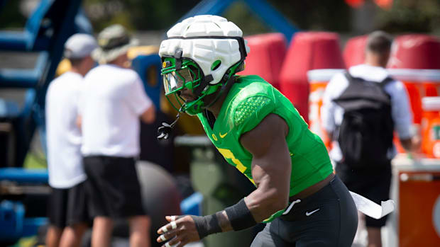 Oregon inside linebacker Jeffrey Bassa works out during the Ducks’ fall camp Wednesday, Aug. 7, 2024, at the Hatfield-Dowlin 