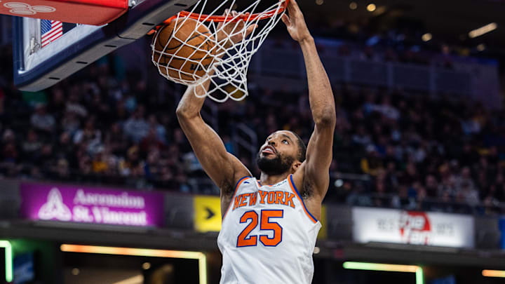 New York Knicks forward Mikal Bridges shoots the ball in the second half against the Indiana Pacers at Gainbridge Fieldhouse. Mandatory Credit: Trevor Ruszkowski-Imagn Images New York Knicks forward Mikal Bridges shoots the ball in the second half against the Indiana Pacers at Gainbridge Fieldhouse. Mandatory Credit: Trevor Ruszkowski-Imagn Images