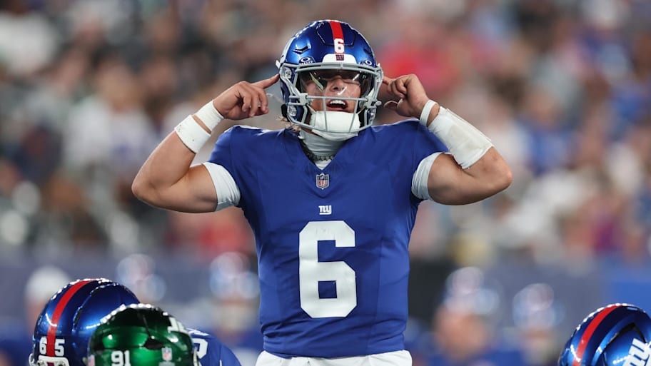 Giants quarterback Jaxson Dart was evaluated for a concussion during Thursday's preseason game against the Patriots. | Vincent Carchietta-Imagn Images