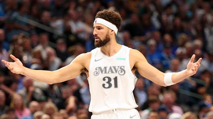 Klay Thompson is still with the Mavericks