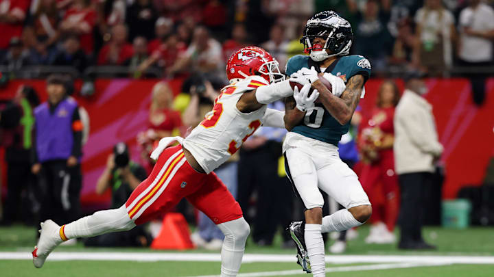 Feb 9, 2025; New Orleans, LA, USA; Philadelphia Eagles wide receiver DeVonta Smith (6) makes a catch for a touchdown against Kansas City Chiefs cornerback Jaylen Watson (35) during the second half of Super Bowl LIX at Caesars Superdome. Mandatory Credit: Geoff Burke-Imagn Images
