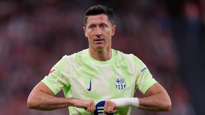 R. Lewandowski - FC Barcelone R. Lewandowski - FC Barcelone
