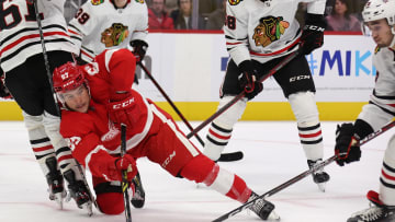 Chicago Blackhawks v Detroit Red Wings