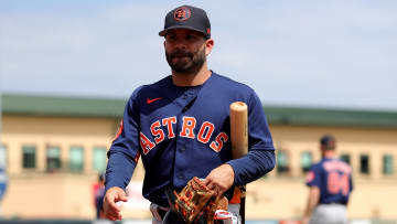 José Altuve podría regresar antes de junio a los Astros 