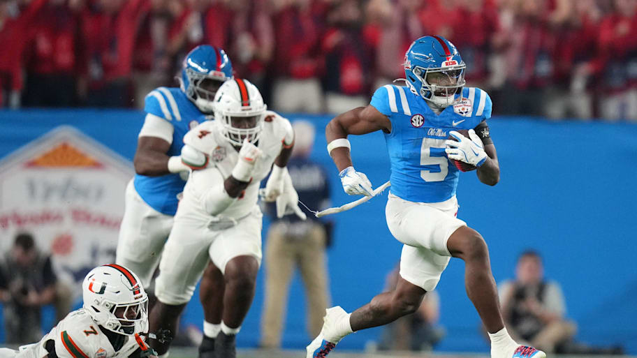 Kewan Lacy breaks free for a long touchdown run.