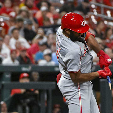 Sep 10, 2024; St. Louis, Missouri, USA; Cincinnati Reds designated hitter Amed Rosario (38) breaks his bat as he grounds out against the St. Louis Cardinals during the fourth inning at Busch Stadium. Mandatory Credit: Jeff Curry-Imagn Images