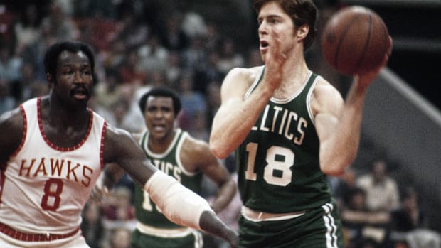 Dave Cowens, the 1971 NBA Rookie of the Year, was the first ever head coach of the Chicago Sky in 2006. He was there one year