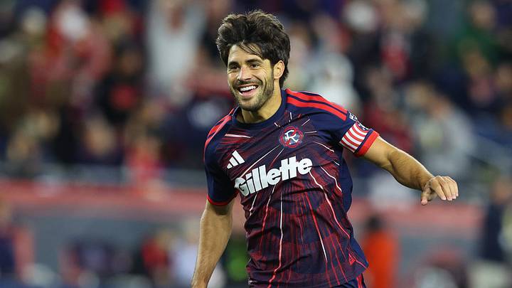 New England Revolution midfielder Carles Gil has 5 goals and 6 assists in 10 matches against Inter Miami.