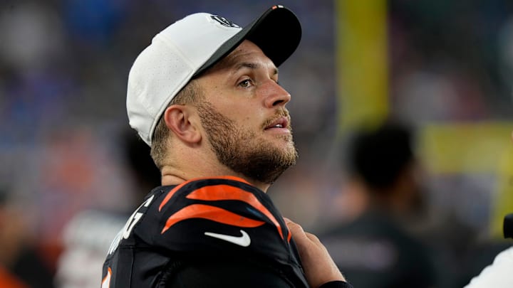 Cincinnati Bengals quarterback Jake Browning (6) during the final minutes of game time against the Detroit Lions Paycor Stadium on October 5, 2025.
