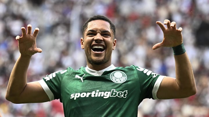 Vitor Roque decidiu o Choque-Rei com gol nos acréscimos Vitor Roque decidiu o Choque-Rei com gol nos acréscimos