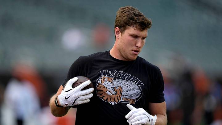 Oct 5, 2025; Cincinnati, Ohio, USA; Cincinnati Bengals tight end Drew Sample (89) warms-up before the game against the Detroit Lions at Paycor Stadium. Mandatory Credit: Cara Owsley-USA TODAY Network via Imagn Images