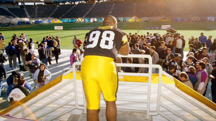 Jan 23, 1996; Tempe, AZ, USA; FILE PHOTO; Pittsburgh Steelers defensive tackle (98) Oliver Gibson during media day of Super Bowl XXX at Sun Devil Stadium. Mandatory Credit: Photo By Imagn Images © Copyright Imagn Images