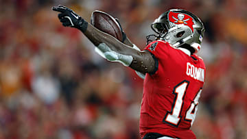 Tampa Bay Buccaneers WR Chris Godwin is returning in free agency on a three-year deal.