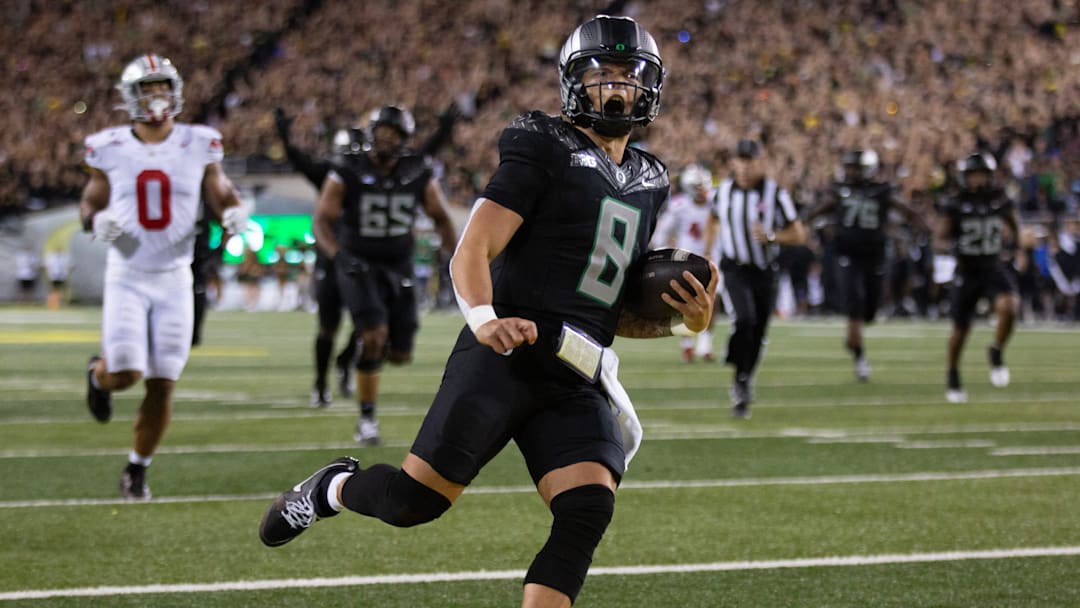 Oregon quarterback Dillon Gabriel