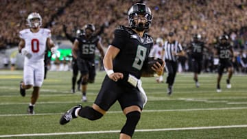 Oregon quarterback Dillon Gabriel
