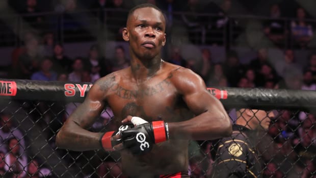 Israel Adesanya Denies Max Holloway Moment at UFC 305, Commentary ‘Got It Wrong'