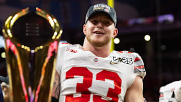 Ohio State Buckeyes defensive end Jack Sawyer