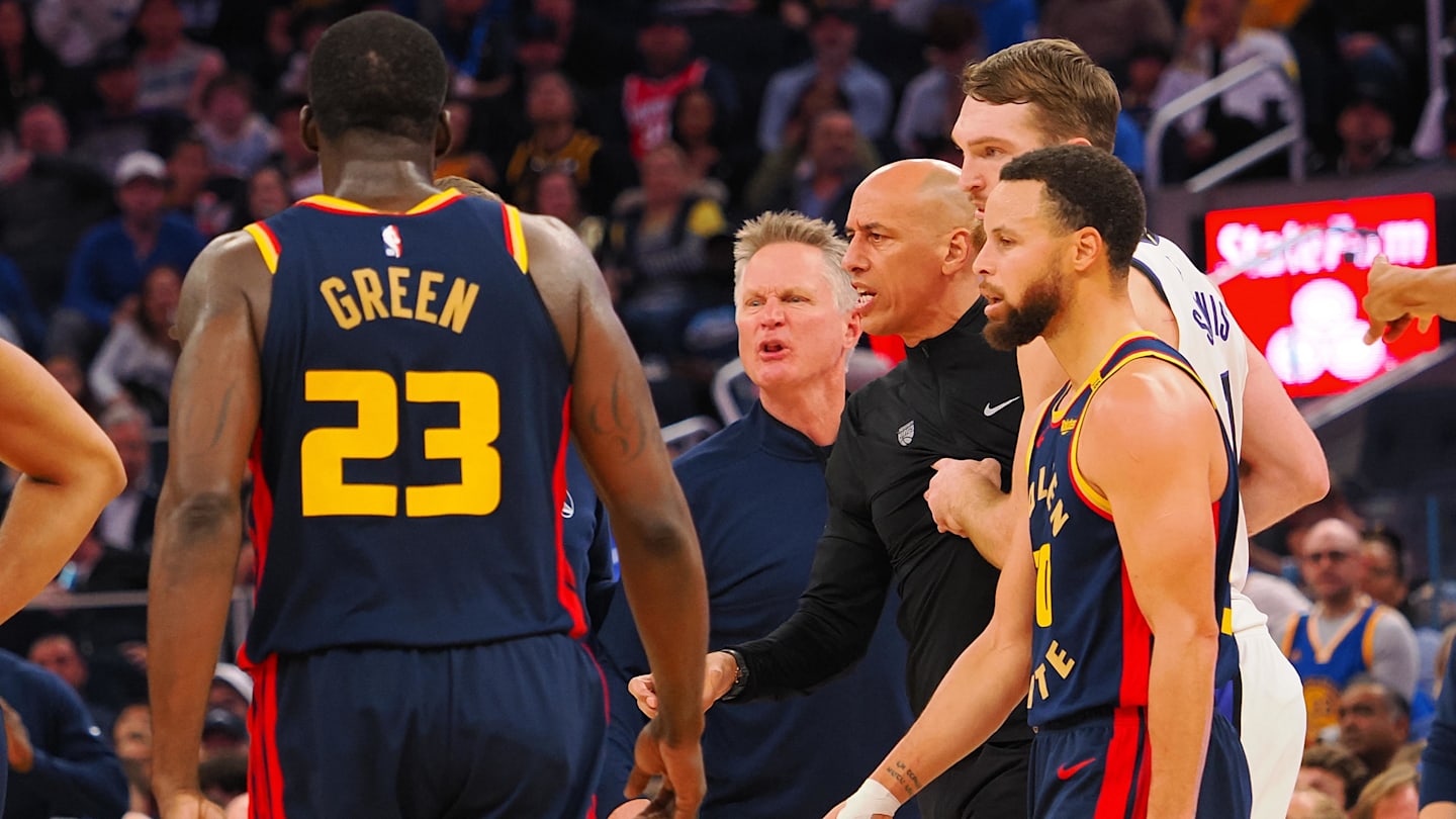 Warriors Consider Trades for All-Star Centers Sabonis, Porzingis to Upgrade Lineup