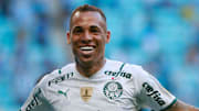 Breno Lopes entrou no segundo tempo e deixou o dele