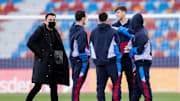 Xavi y jugadores del FC Barcelona