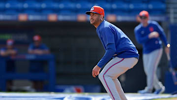 Feb 19, 2025; Port St. Lucie, FL, USA; New York Mets center fielder Jose Siri (19) runs from third base during a spring training workout at Clover Park. Mandatory Credit: Sam Navarro-Imagn Images