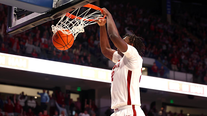 Alabama is a huge favorite against South Florida in Wednesday's college basketball action.