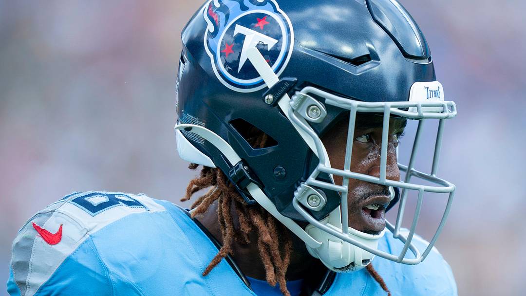 Tennessee Titans cornerback L'Jarius Sneed