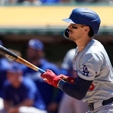 The Atlanta Braves signed Cavan Biggio who was last in the bigs with the LA Dodgers. He's the son of Astros Hall of Famer Craig Biggio.