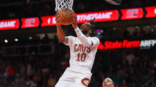 Darius Garland shoots the ball underneath the rim 