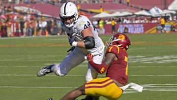 Penn State Nittany Lions tight end Tyler Warren (44)