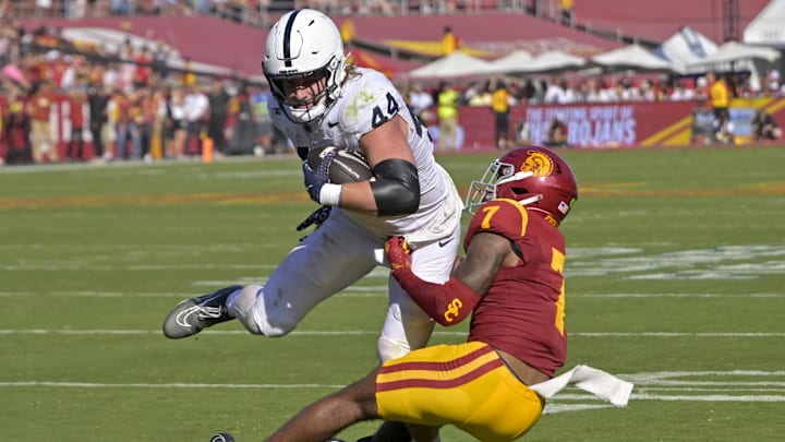 Penn State Nittany Lions tight end Tyler Warren (44)