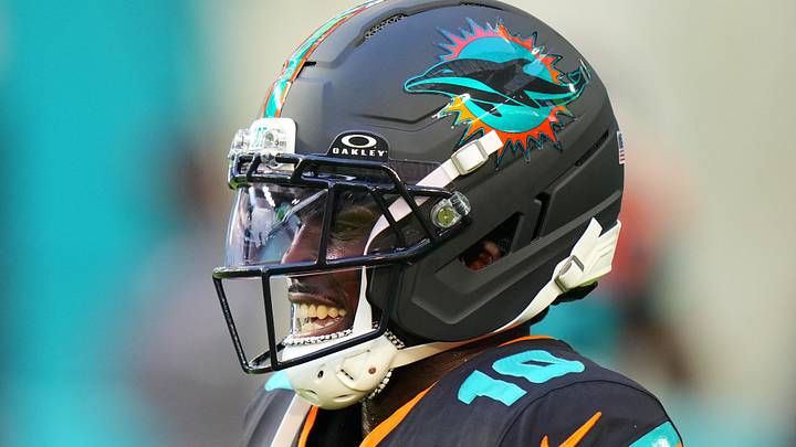 Miami Dolphins wide receiver Tyreek Hill