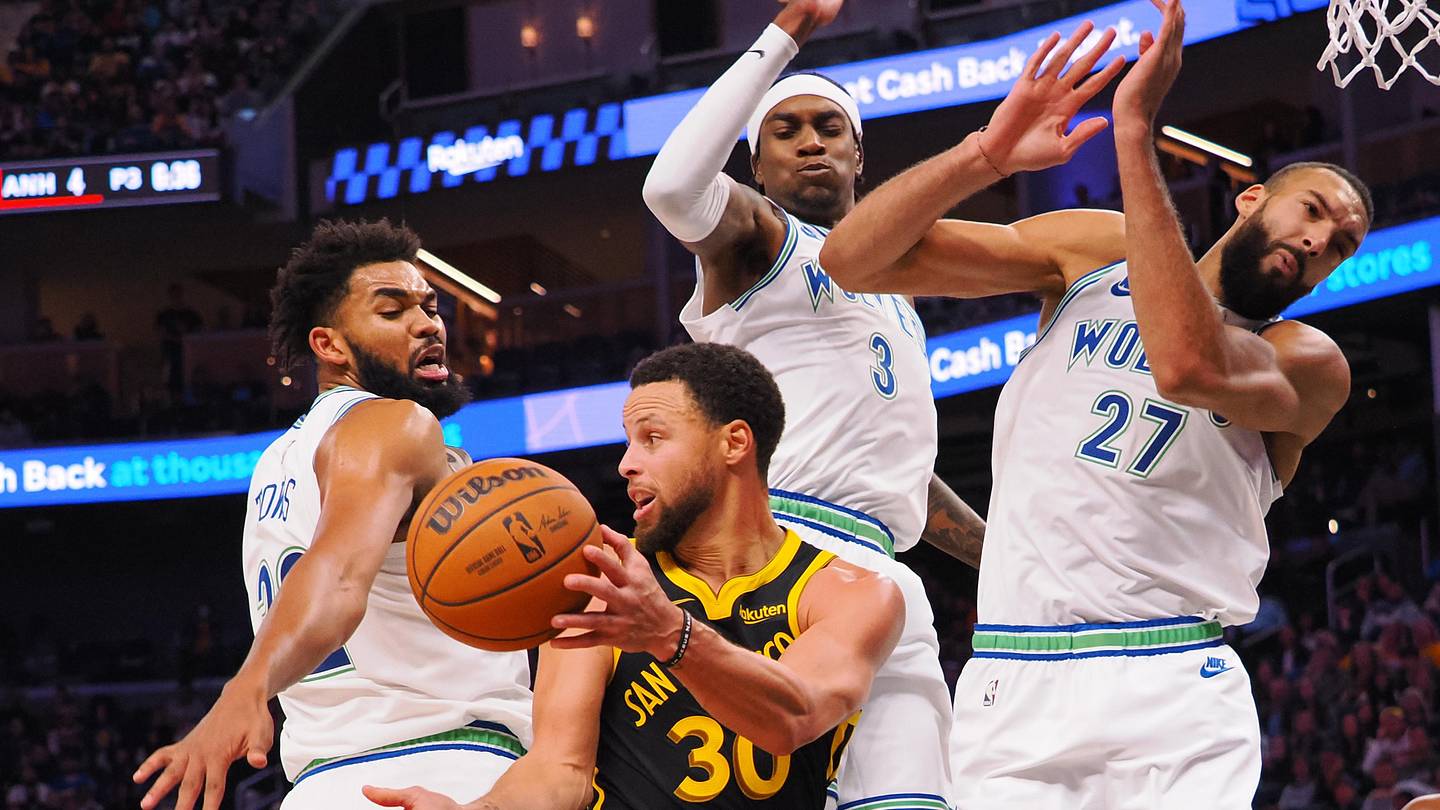 失敗した大ヒット作のウォリアーズとティンバーウルブズのトレードにNBAファンが反応
