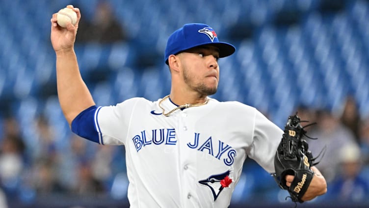 Toronto Blue Jays starting pitcher Jose Berrios (17)