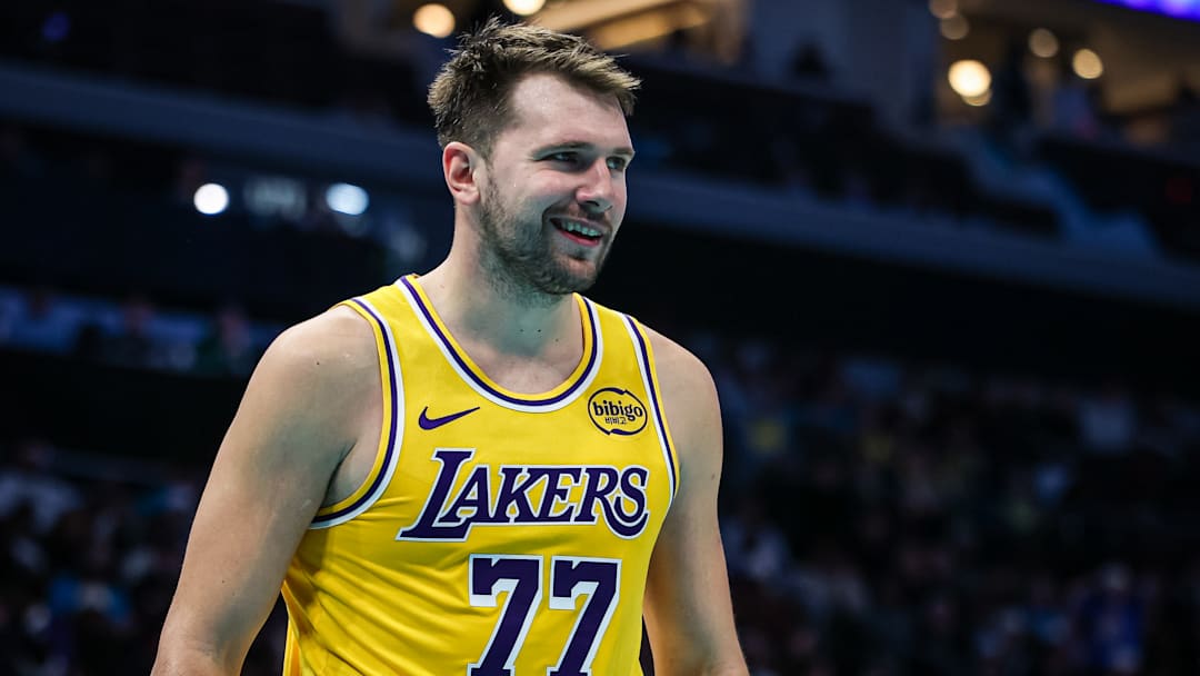 Los Angeles Lakers v Charlotte Hornets