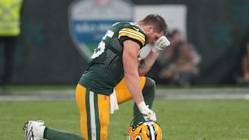 Sep 6, 2024; Sao Paulo, BRA; Green Bay Packers tight end Tucker Kraft (85) reacts after an injury during the second half against the Philadelphia Eagles at Neo Quimica Arena. Mandatory Credit: Kirby Lee-Imagn Images