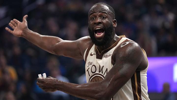 Draymond Green still hasn't signed a contract with the Warriors