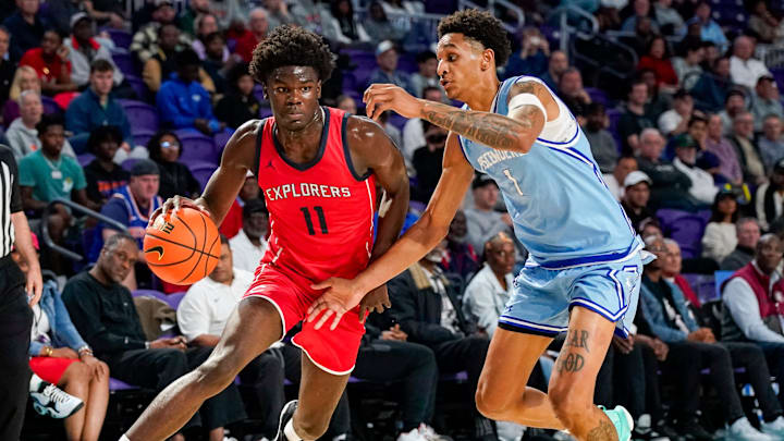 The Columbus Explorers compete against the IMG Academy Ascenders in the City of Palms Classic semifinal game at Suncoast Credit Union Arena in Fort Myers, Fla., on Saturday, Dec. 21, 2024. The Columbus Explorers compete against the IMG Academy Ascenders in the City of Palms Classic semifinal game at Suncoast Credit Union Arena in Fort Myers, Fla., on Saturday, Dec. 21, 2024.