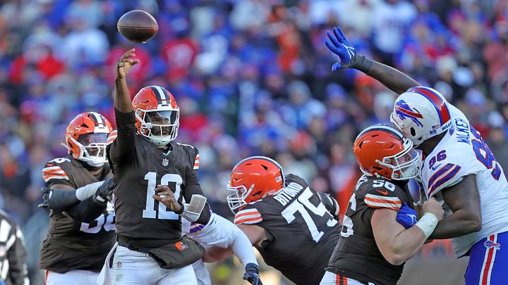 Cleveland Browns quarterback Shedeur Sanders (12) passes during the second half of an NFL football game at Huntington Bank Field, Dec. 21, 2025, in Cleveland, Ohio.
