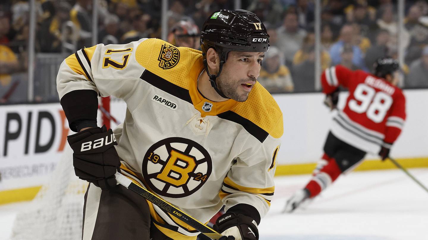 Former Boston Bruins Forward Announces Retirement